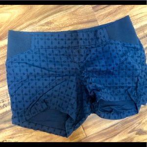 Old Navy Maternity Shorts